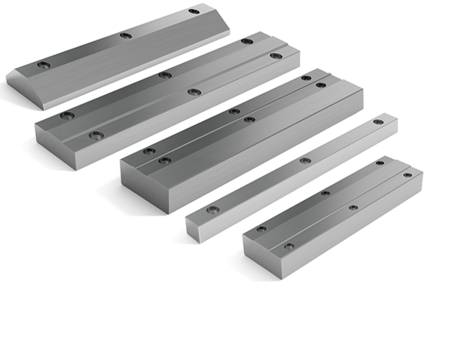 Linear Guideways with and without Metal Cages